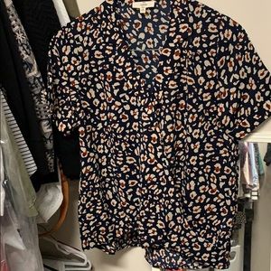 Short sleeve v neck blouse - prettiest design